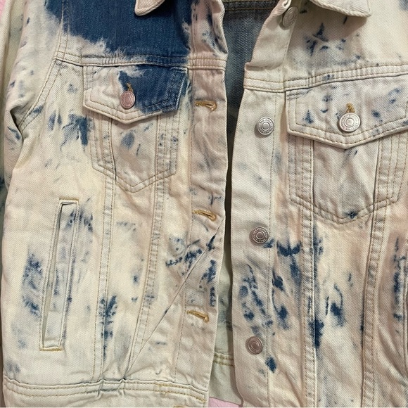 NWT Free People denim jacket Rumors Jones tie dye blue size small - Picture 5 of 9